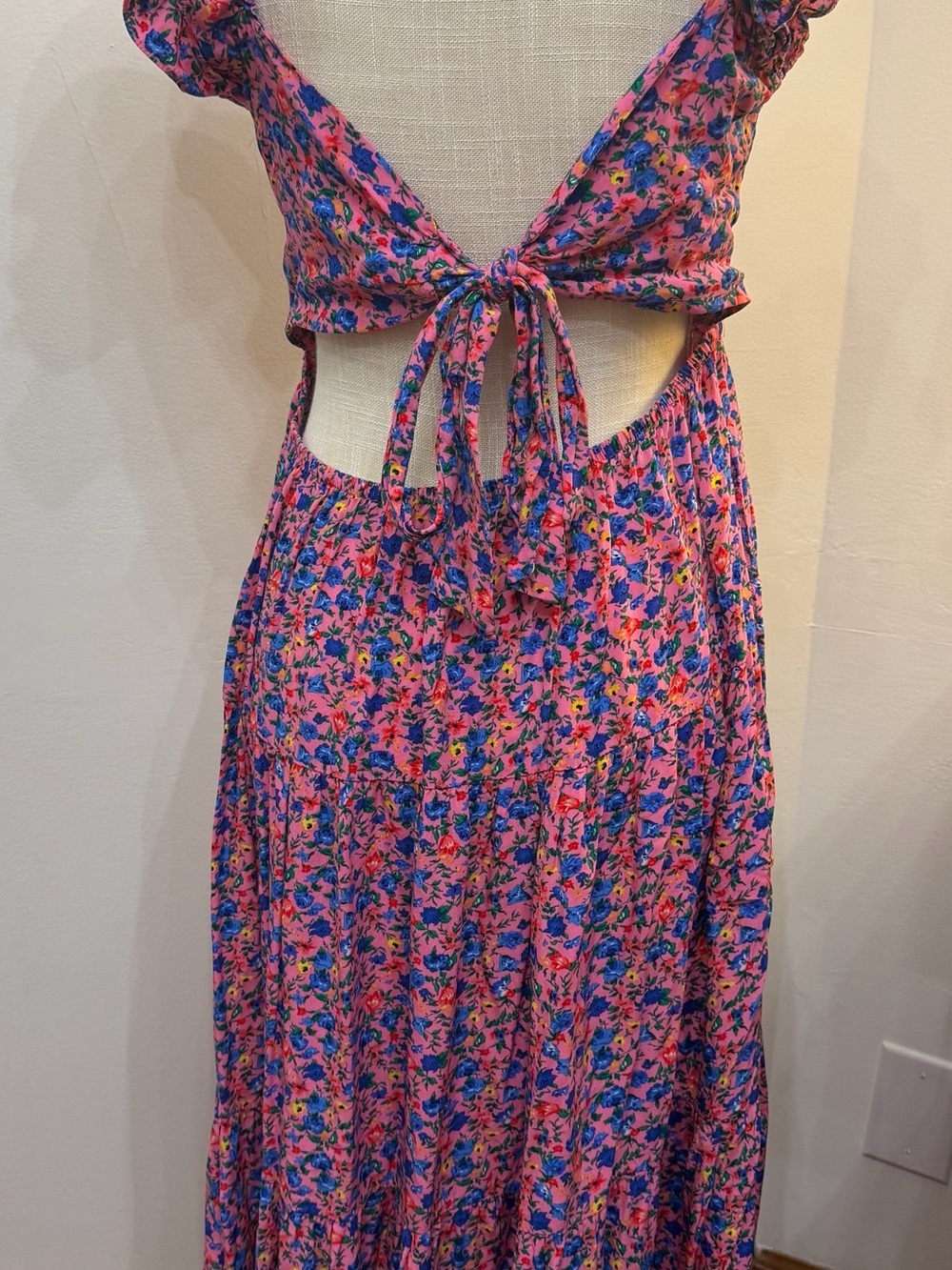 Pink Floral High-Low Women's Dress - Picture 2 of 6